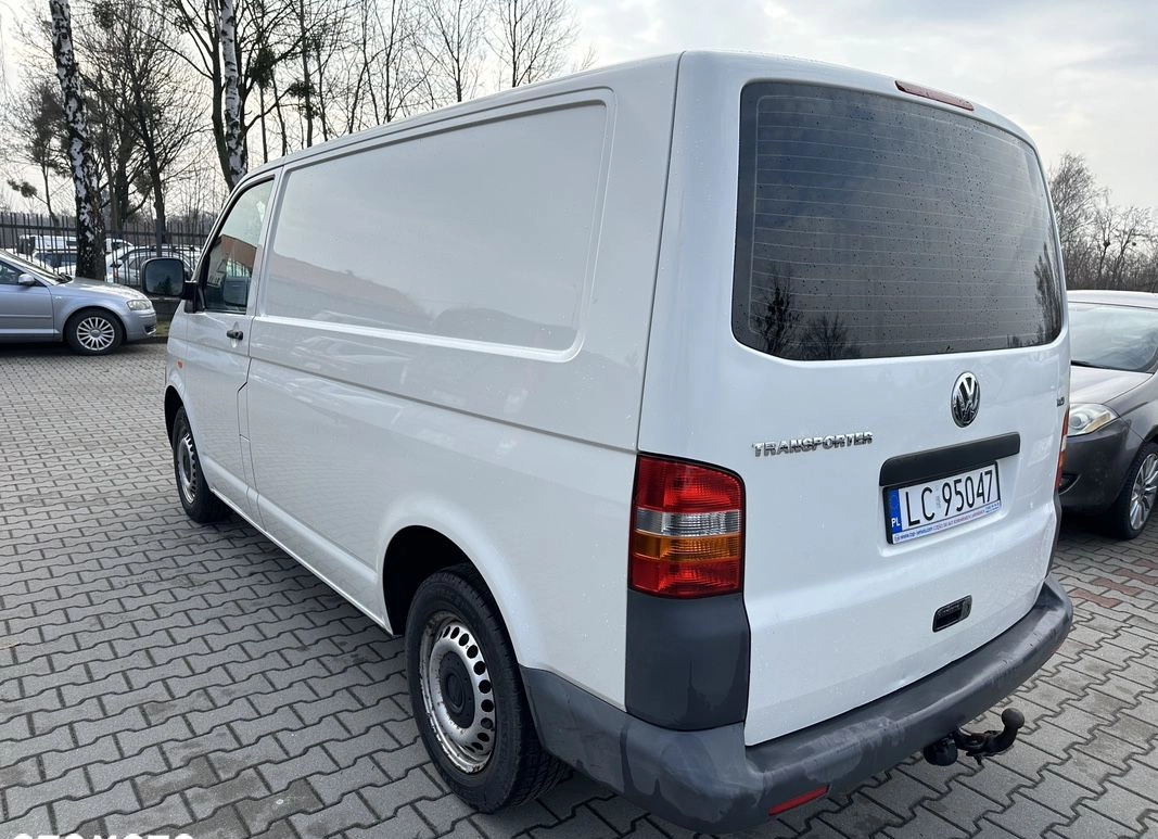 Volkswagen Transporter cena 18500 przebieg: 270000, rok produkcji 2005 z Chełm małe 232